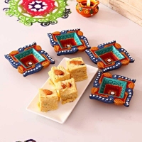 Set of 4 Diyas with Soan Papdi